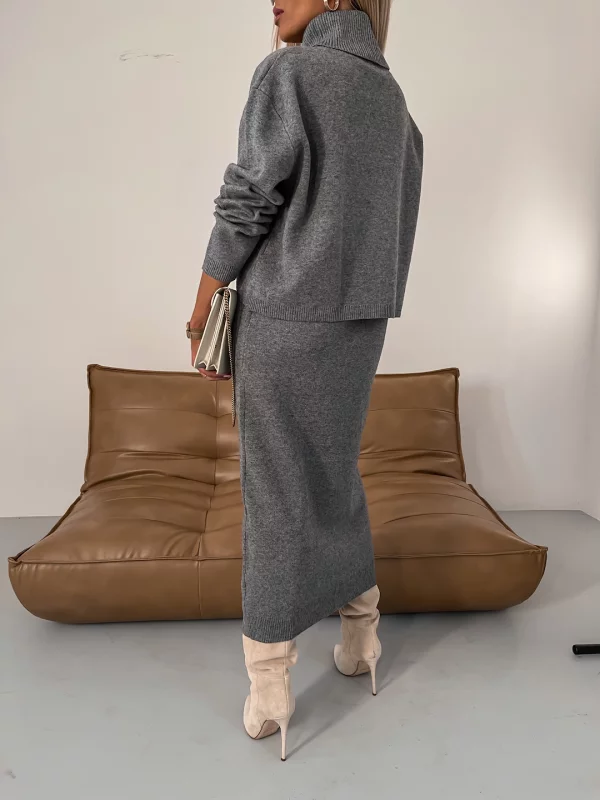 Alice - Elegant Winter Dress