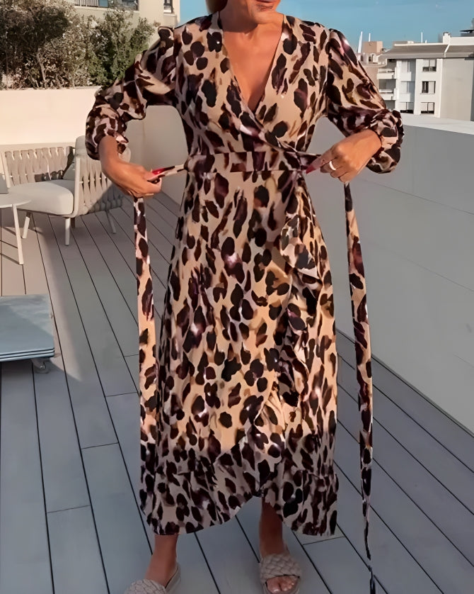 Sophia - Bold Leopard Dress