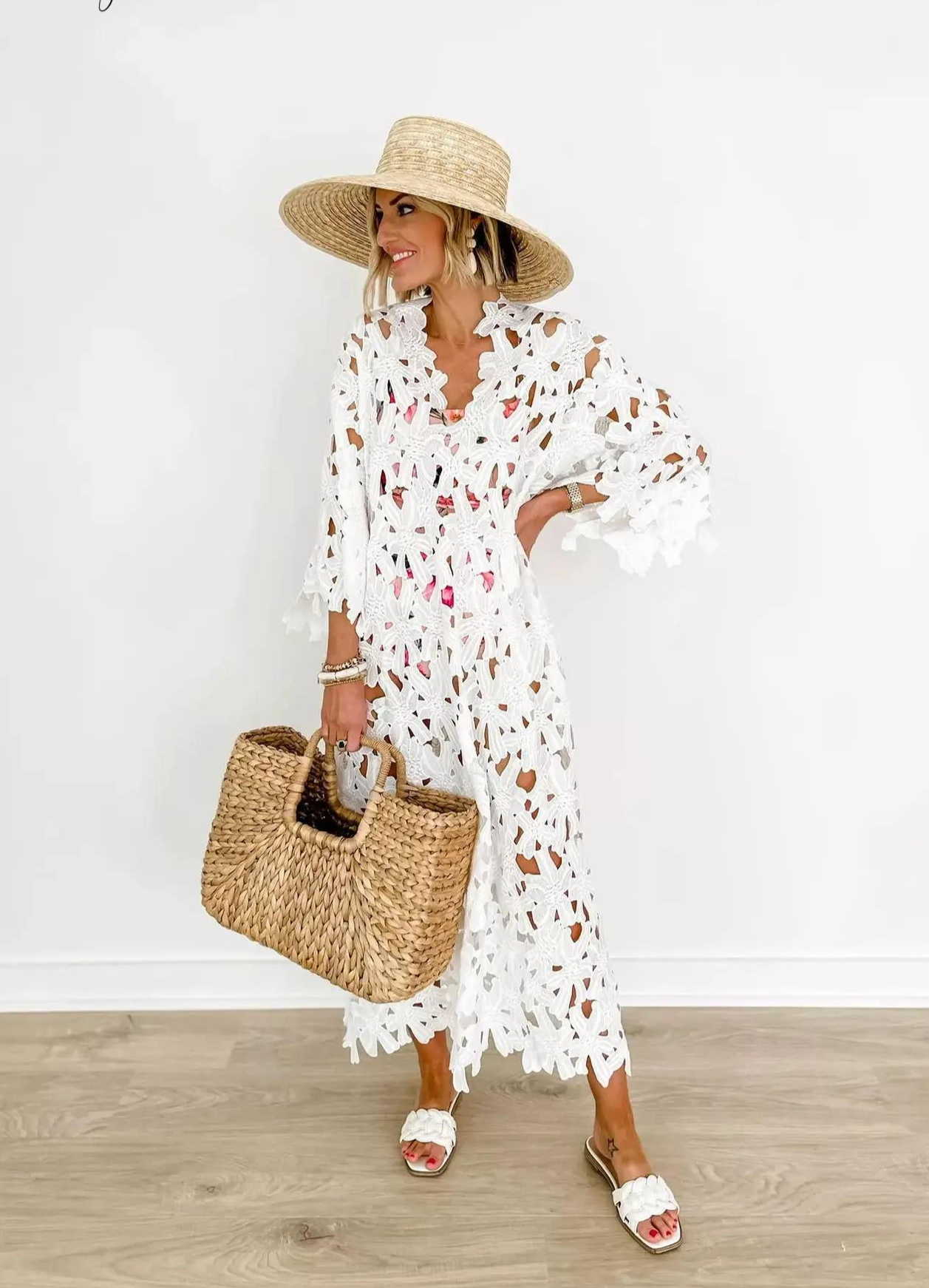 Lourdes - Chic and Flowing Dress