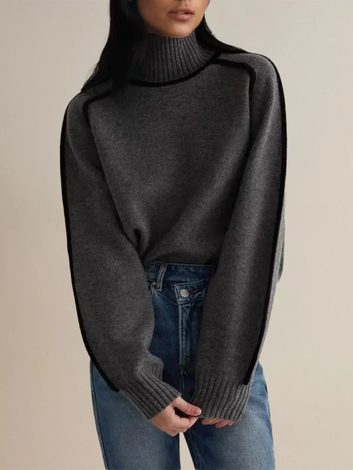 Alice | Cashmere turtleneck sweater with contrasting trim.