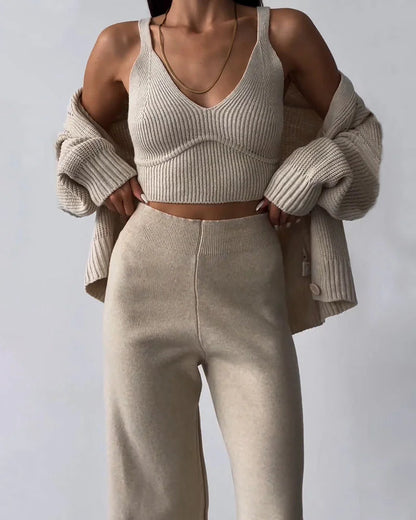 Amandine - Elegant Knitted Set
