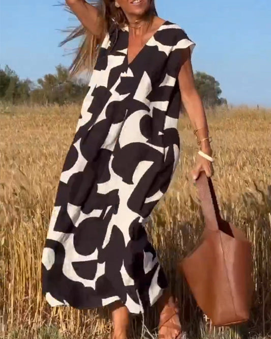 Stephanie - Chic and Flowing Dress