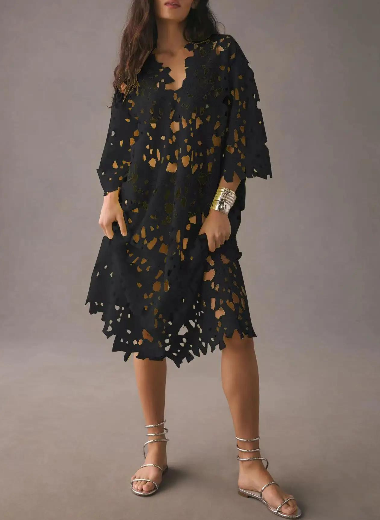 Lourdes - Chic and Flowing Dress