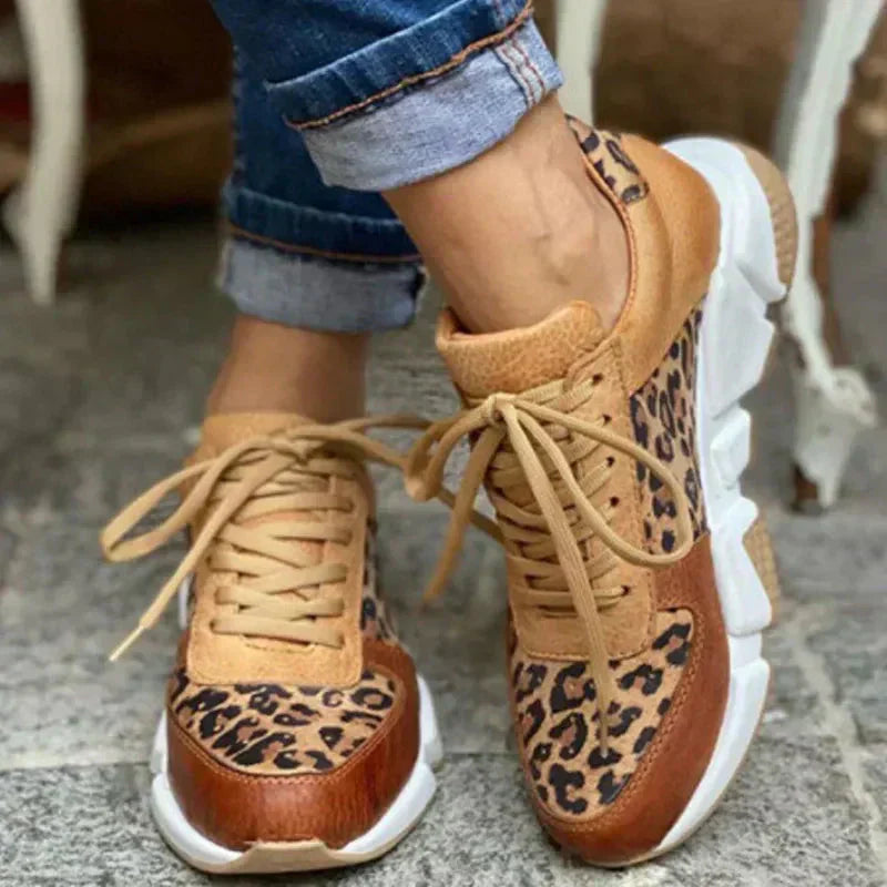 Femke - Trendy Leopard Sneakers