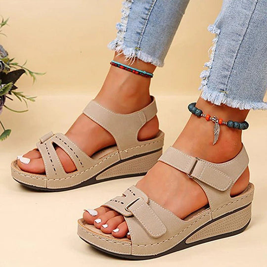 Orthopedic sandals for women