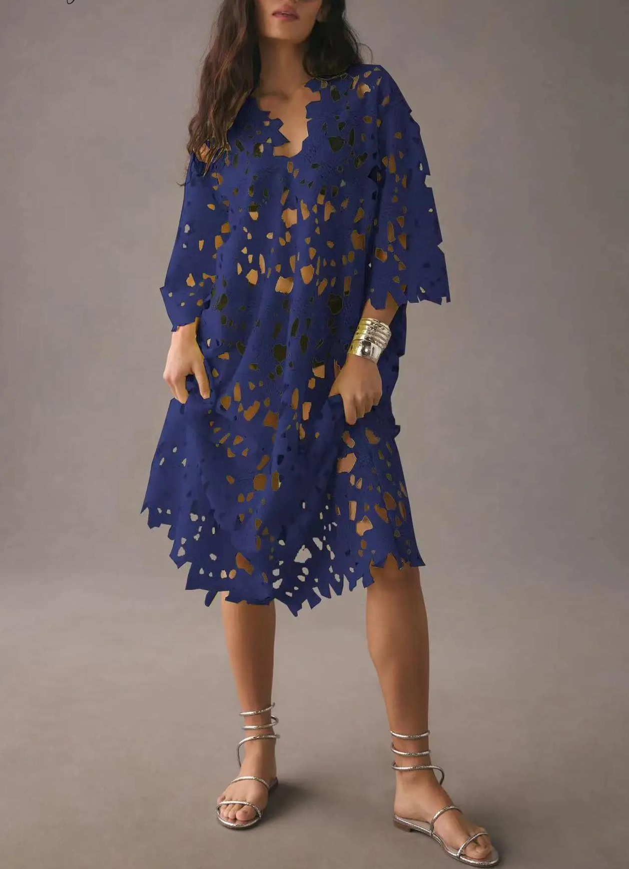 Lourdes - Chic and Flowing Dress