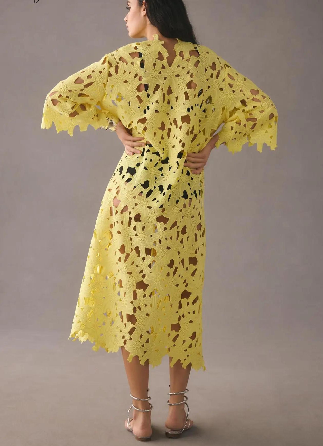 Lourdes - Chic and Flowing Dress