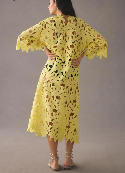 Lourdes - Chic and Flowing Dress