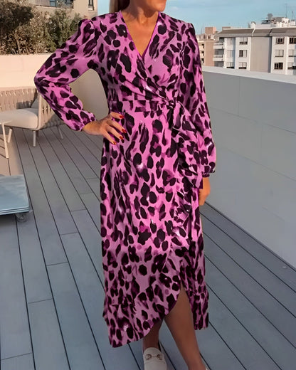 Sophia - Bold Leopard Dress