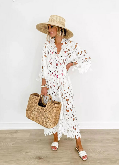 Lourdes - Chic and Flowing Dress