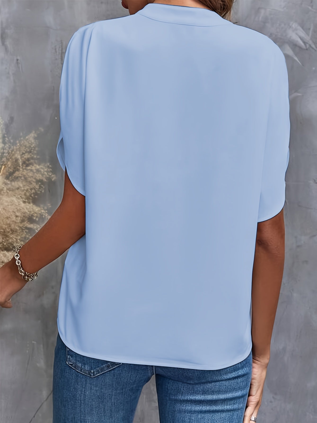 Vivian - Versatile Elegance Blouse