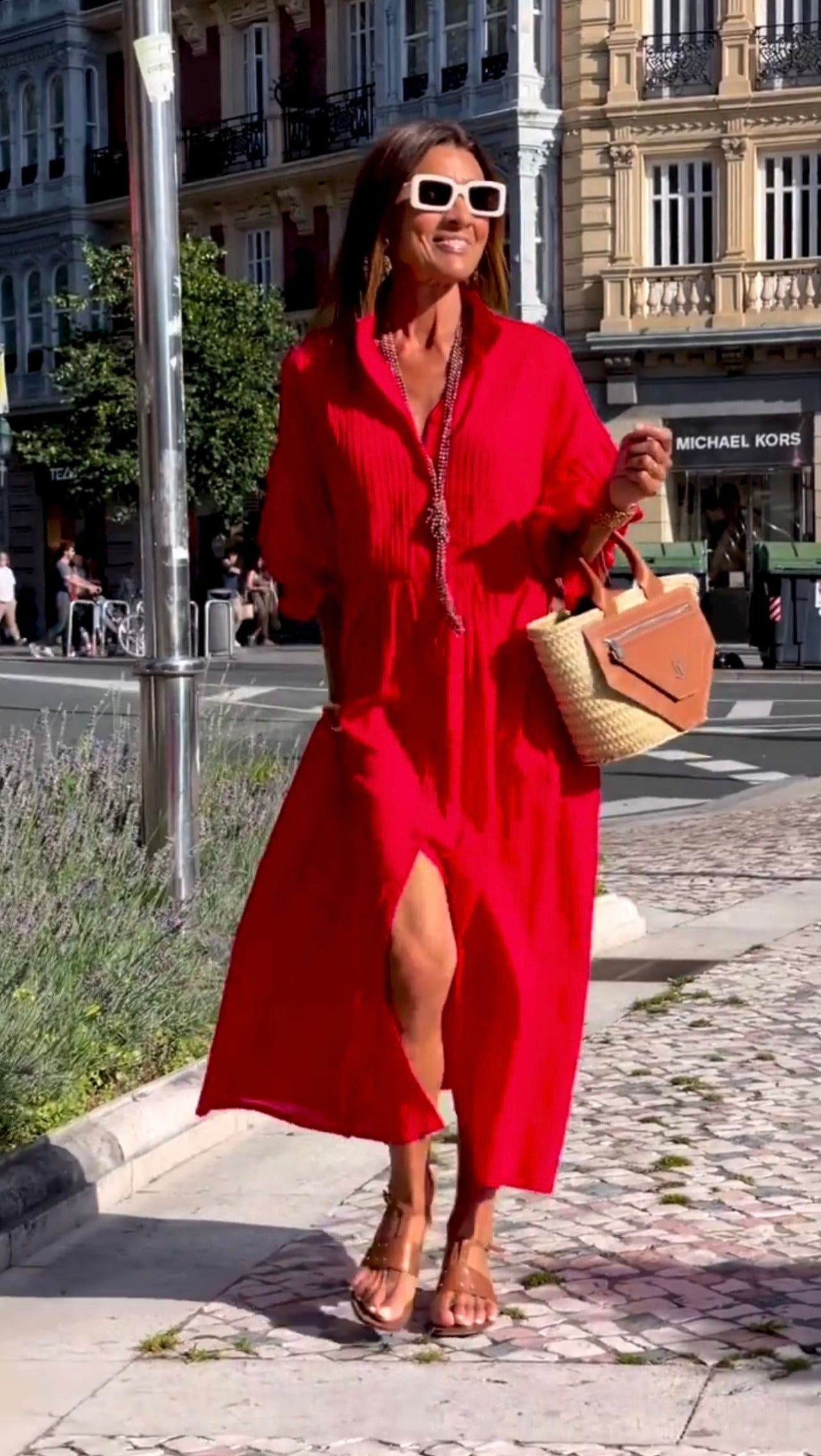 Linda - Elegant Summer Dress