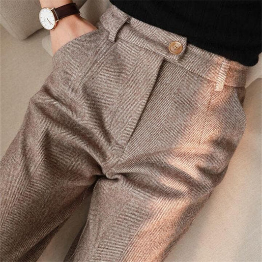 Lennart - Sharp Modern Elegance