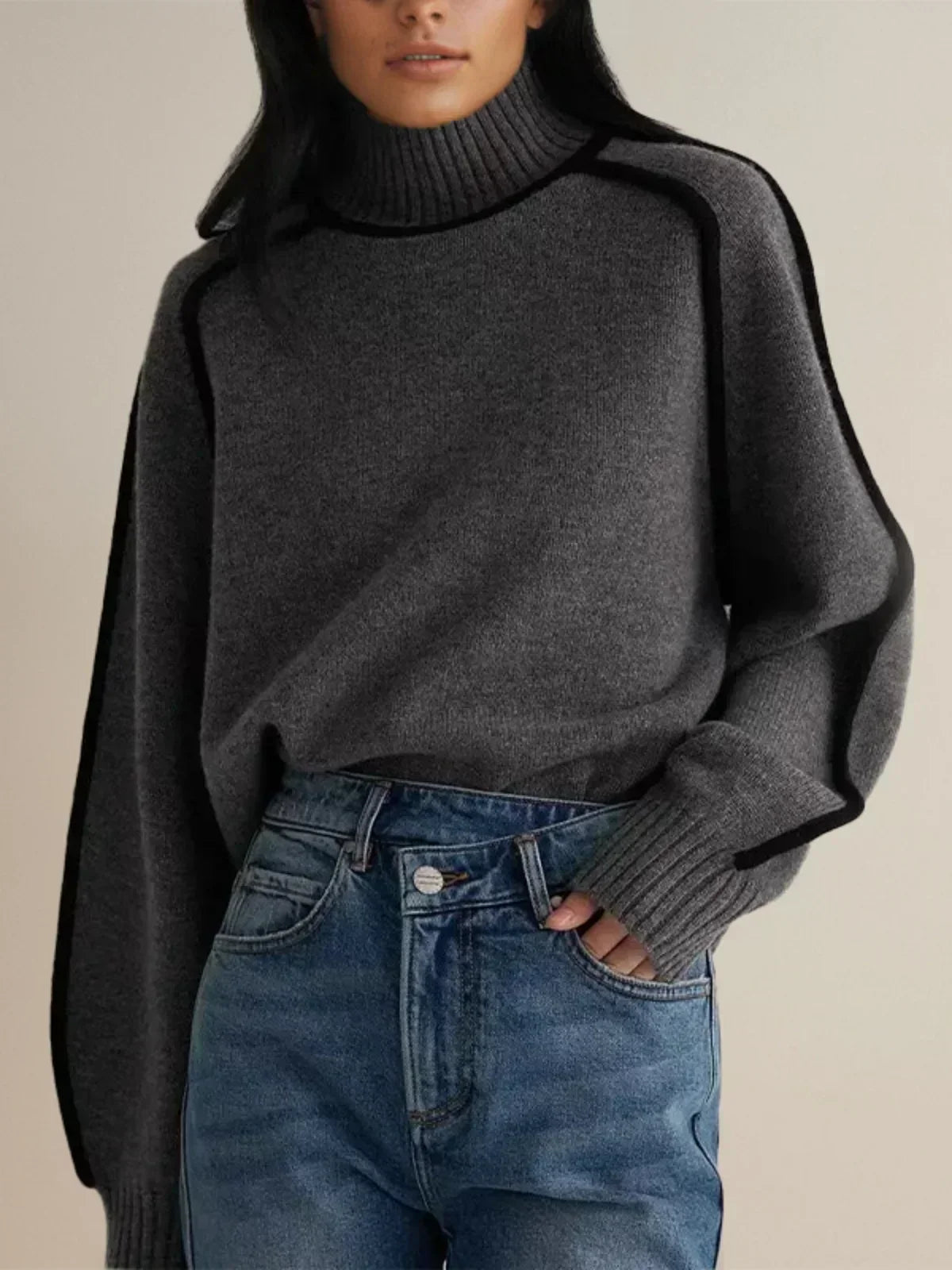 Alice | Cashmere turtleneck sweater with contrasting trim.