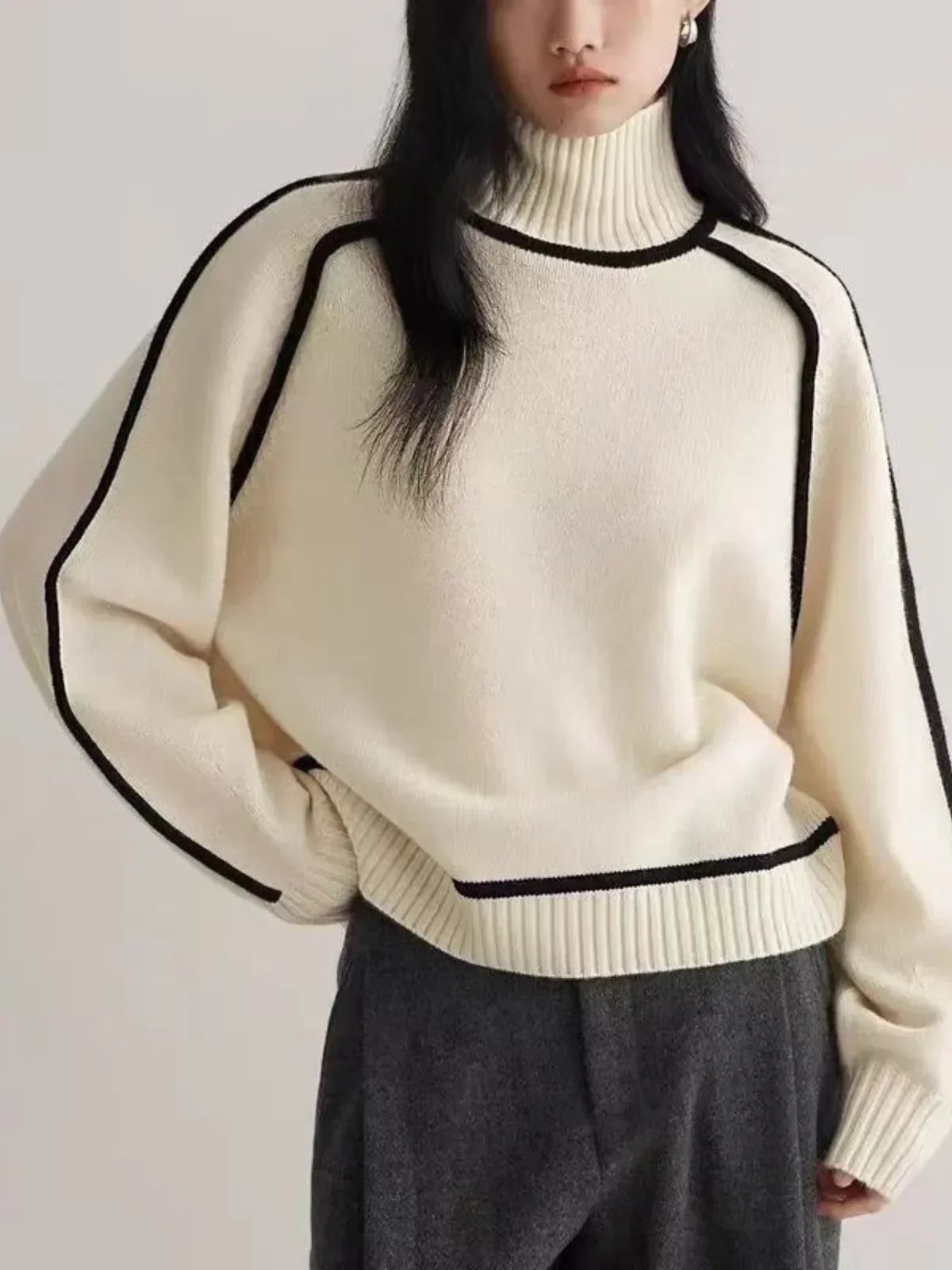 Alice | Cashmere turtleneck sweater with contrasting trim.