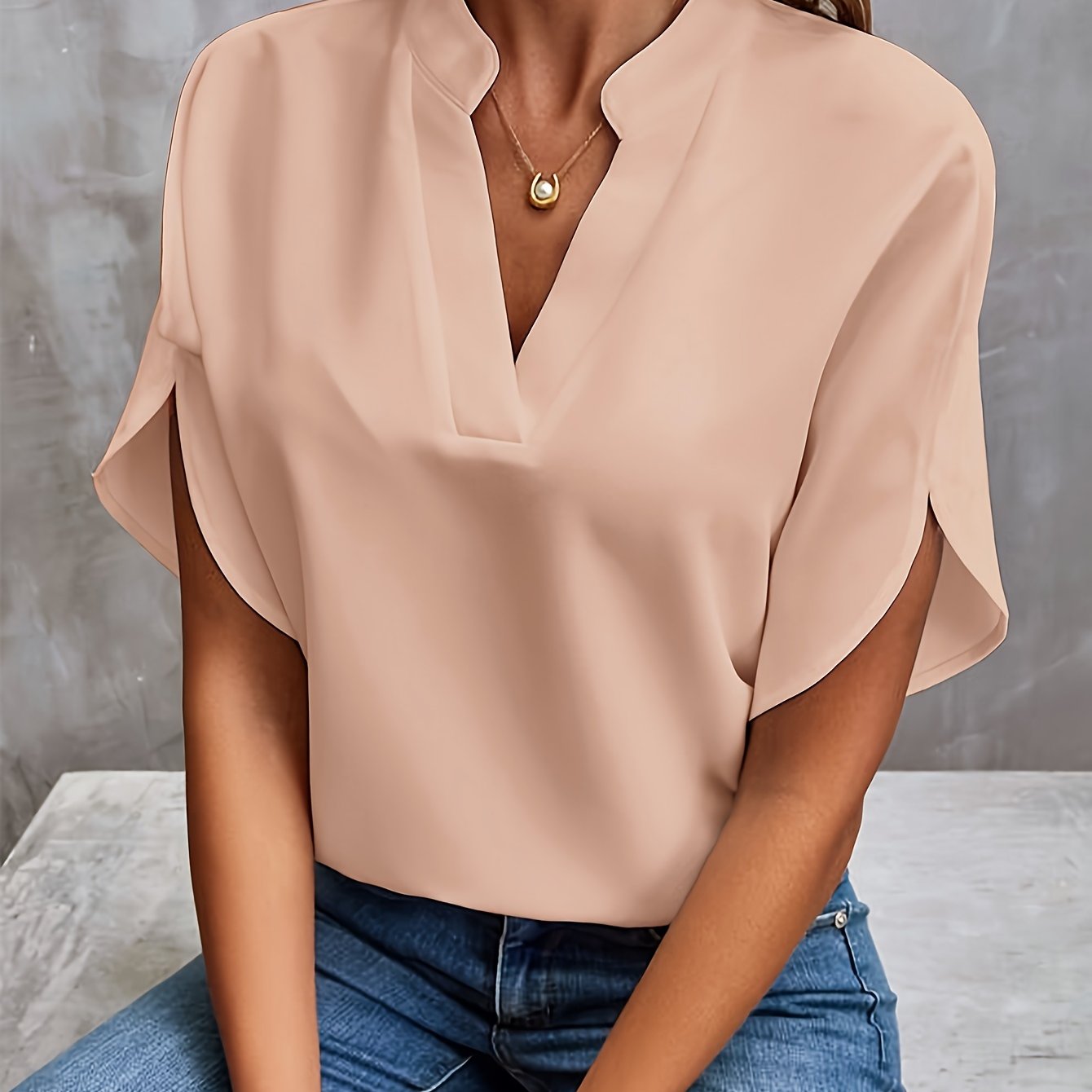 Vivian - Versatile Elegance Blouse
