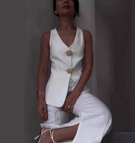 Julia - Sophisticated Chic Costume