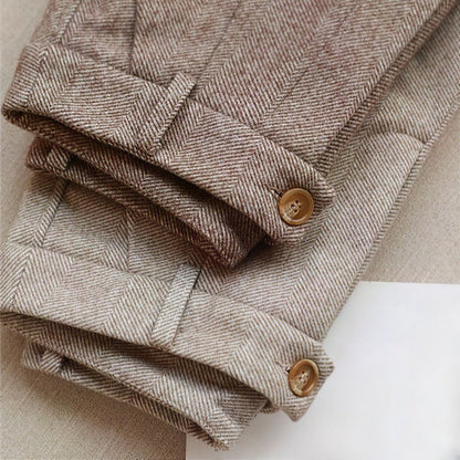 Lennart - Sharp Modern Elegance