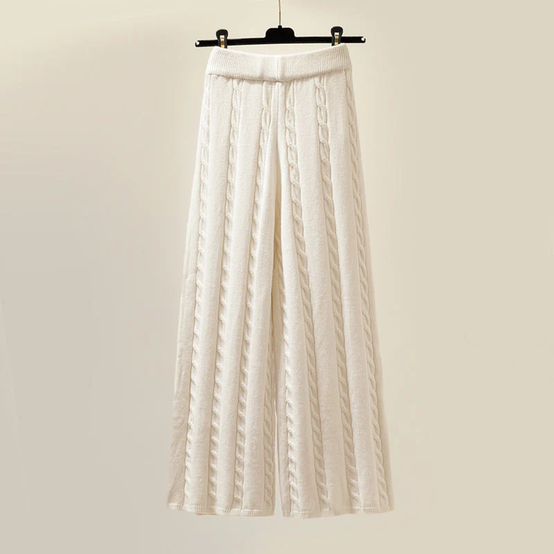 Melanie - Cozy Knitted Set