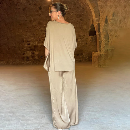 Pauline - Shiny Satin Set