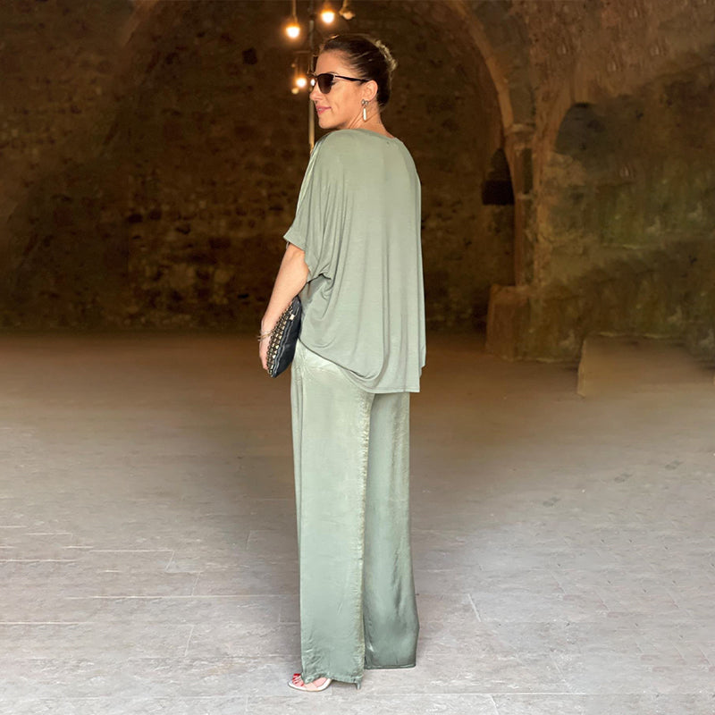 Pauline - Shiny Satin Set